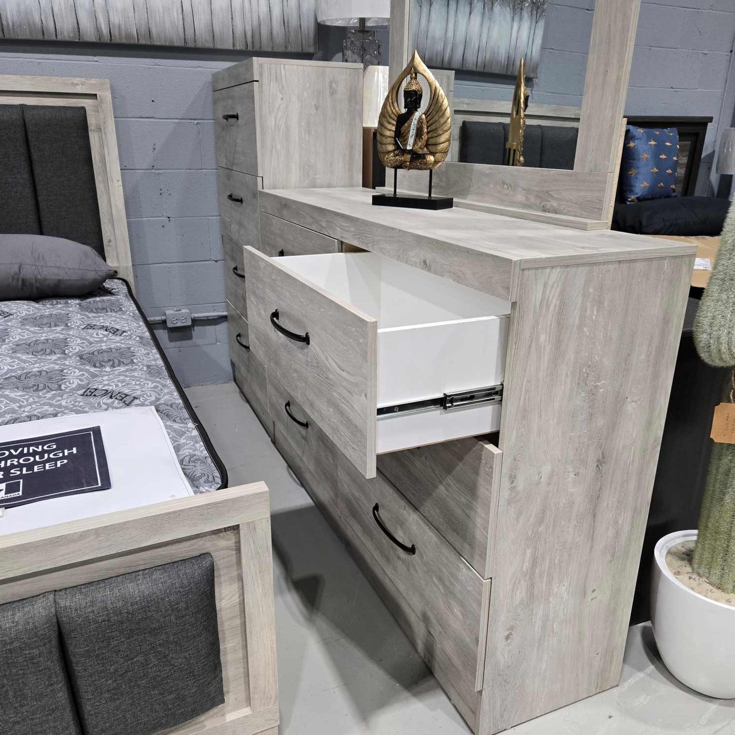 Canadian Made Bedroom Set 6775